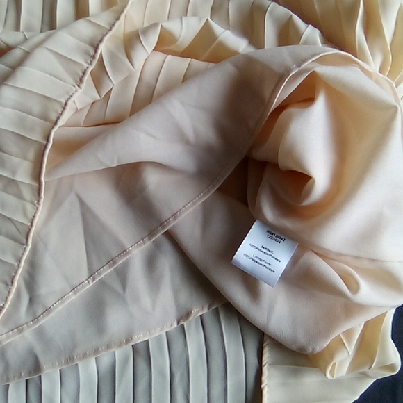 Pleated  Accordion Pleats Style Swing Top - Picture 14 of 16